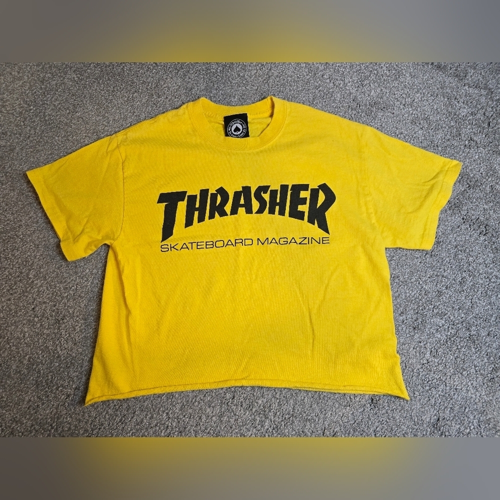 Thrasher Skateboard Magazine Crop Top Yellow Black Graphic Ladies Size Small